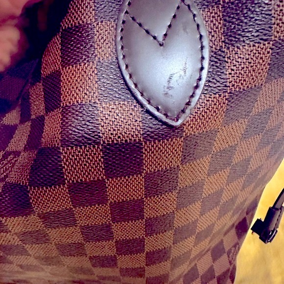 Louis Vuitton Neverfull MM - Picture 5 of 8